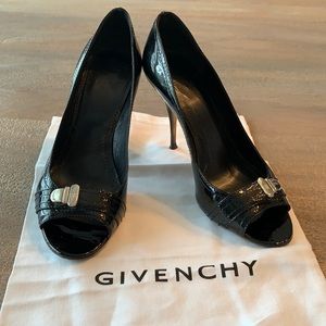 GIVENCHY black patent leather peep toe heel 38.5/ 8